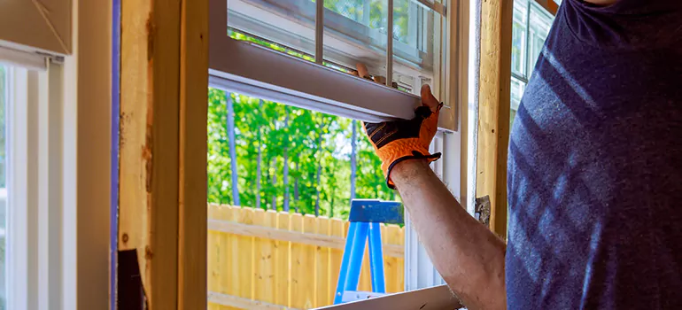 >Bay Window Curtain Rail Track in Venice, FL