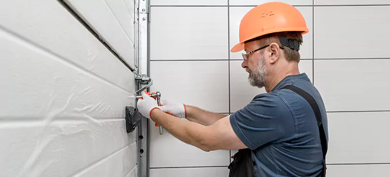 Garage Door Repair in Venice